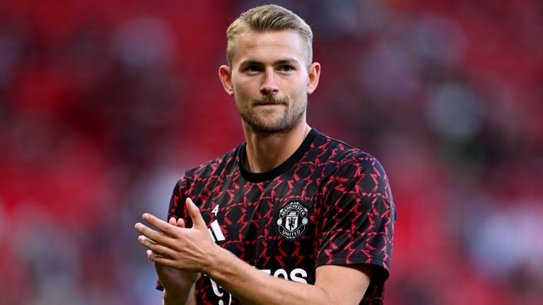 Bayern Munich chief aims dig at Chelsea as he explains decision to sell Matthijs de Ligt to Man Utd