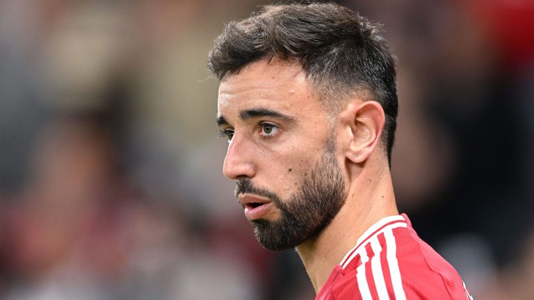 'I can't believe this guy' – Man Utd captain Bruno Fernandes accused of 'laughing' at Erik ten Hag & giving off 'what the f*ck vibe' after being substituted in Brighton defeat