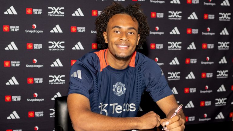 'Nutmegs, chops and backheels' – Joshua Zirkzee reveals his plan to amaze Man Utd fans as new signing discusses his playing style