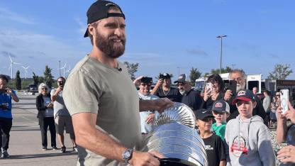 Ekblad savors Cup day with fans at rink near Windsor