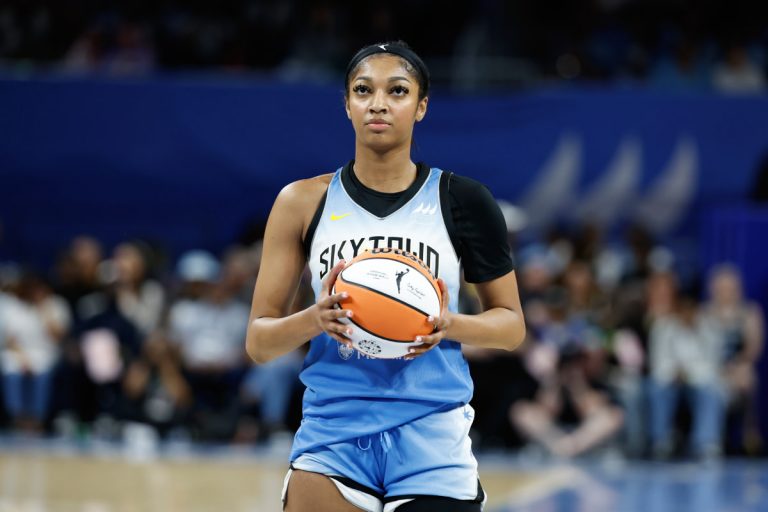 WNBA Sky vs Sun Picks and Odds | August 23, 2024