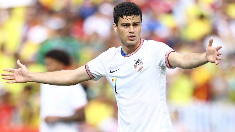 Borussia Dortmund's Gio Reyna departs USMNT camp with groin injury, replaced by Chivas star Cade Cowell