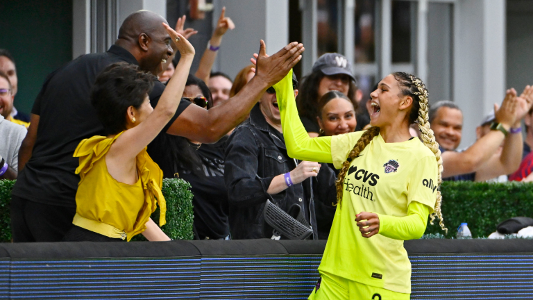 VIDEO: USWNT forward Trinity Rodman fires in golazo for Washington Spirit, celebrates with NBA legend Magic Johnson