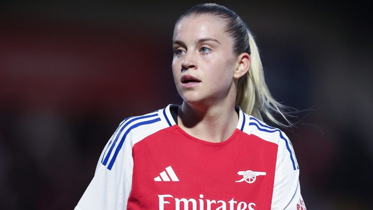 Lionesses star Alessia Russo sends message to Arsenal fans after helping Gunners secure Women's Champions League group-stage football