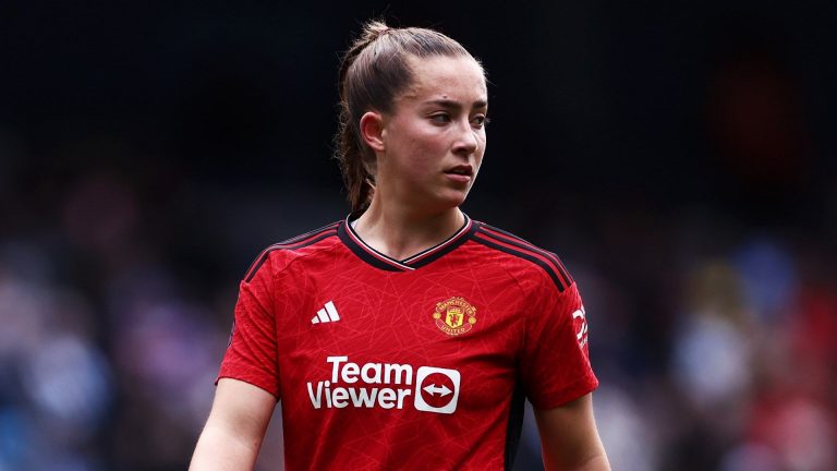 'Without question' – Legendary ex-Man Utd boss Sir Alex Ferguson delivers stirring motivational message to newly appointed captain Maya Le Tissier