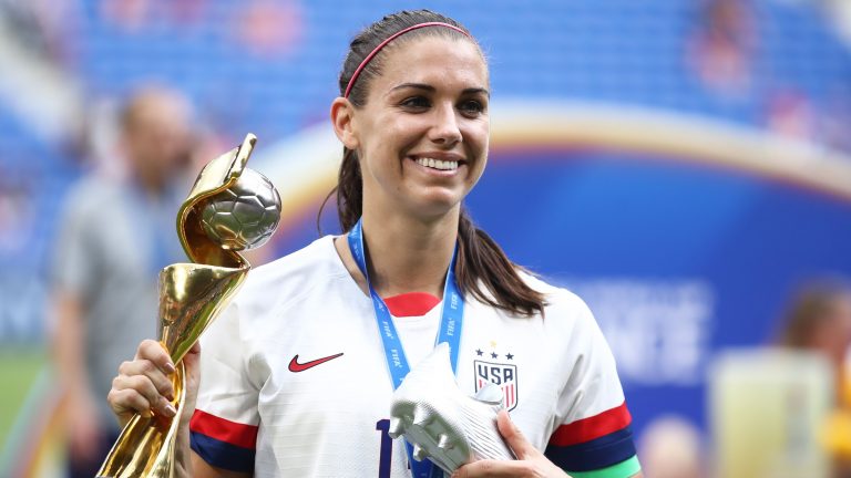 Social media reacts to USWNT legend Alex Morgan's retirement from professional soccer