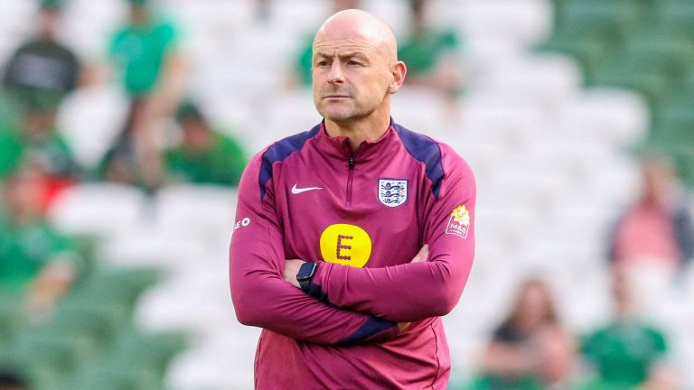 Lee Carsley told he 'must' sing national anthem before England games as interim boss snubs God Save the King ahead of Republic of Ireland victory