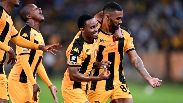 ‘Kaizer Chiefs lucky to get three points, Nasreddine Nabi has a lot of work to do! Mamelodi Sundowns will cause damage even if players drink, smoke on Friday and wake up straight to the match’ – Fans