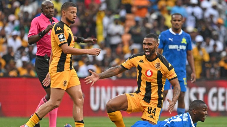 No Offside: Mamelodi Sundowns' second goal in Kaizer Chiefs match was correctly allowed! 'We can see the leg of Inacio Miguel putting Lucas Ribeiro onside' – former Fifa referee