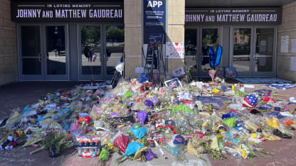 Blue Jackets pay tribute to Gaudreau brothers before vigil