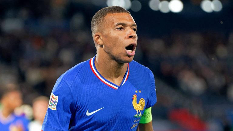 'Mediocre' Kylian Mbappe told France boos a result of fans being 'bored' – with national team 'going backwards' under Didier Deschamps