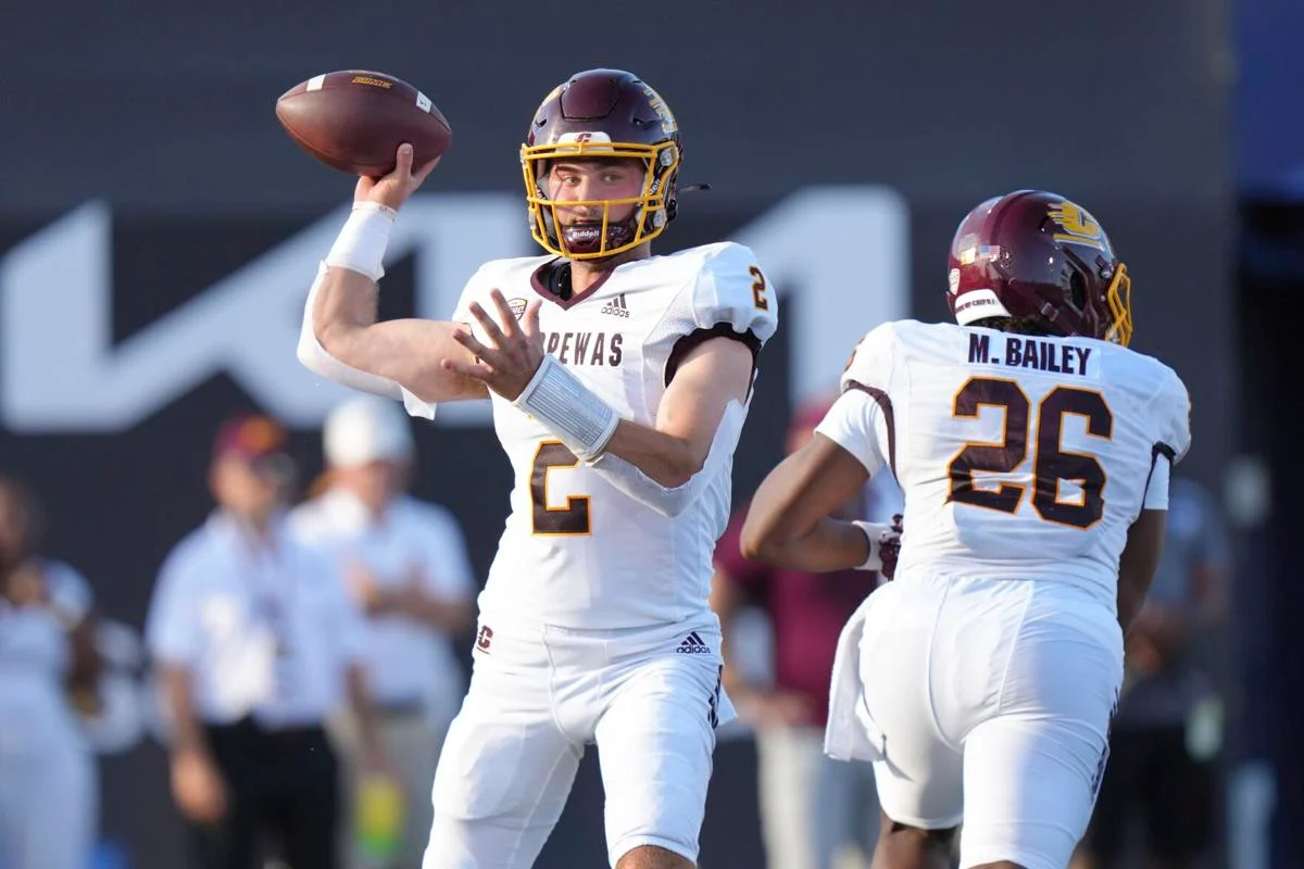 Central Michigan vs Illinois: Odds, Predictions & Key Insights | September 14, 2024