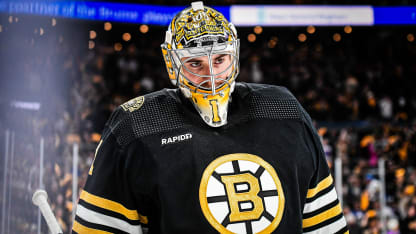 Swayman won't report to Bruins until signing contract