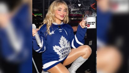 Sabrina Carpenter rocks bedazzled Maple Leafs jersey at Toronto show